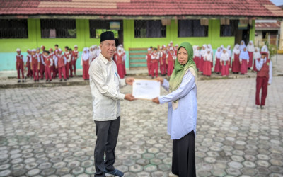 MIN 5 Kota Palangka Raya Gelar Upacara Pembukaan Asesmen Sumatif Semester Ganjil Tahun Ajaran 2025/2026
