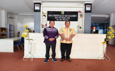 Kepala MIN 5 Silaturahmi ke Perpustakaan Kota Palangka Raya