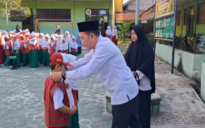 Semangat Sambut Tahun Ajaran Baru, MIN 5 Kota Palangka Raya Gelar Upacara Bendera dan Buka MATAMUDA 2026/2027