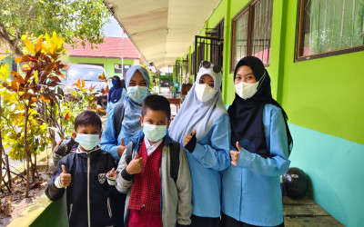 MIN 5 Kota Palangka Raya Terapkan Himbauan Gunakan Masker di Tengah Kabut Asap