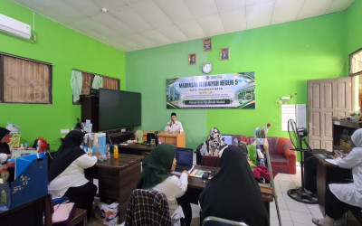 Mantapkan Persiapan Reakreditasi, Kepala MIN 5 Palangka Raya Ajak Guru Perkuat Sinergi dan Disiplin Administrasi