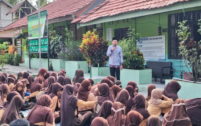 Salat Duha MIN 5 Kota Palangka Raya Tanamkan Pentingnya Kerja Sama dan Silaturahmi