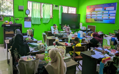 Kamad MIN 5 Kota Palangka Raya Tekankan Penguatan Tupoksi dan Transformasi Digital Dalam Rapat Koordinasi Guru