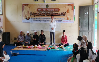 Teladani Sifat Nabi Muhammad SAW, Siswa MIN 5 Palangka Raya Harus Berbakti Kepada Kedua Orang Tua